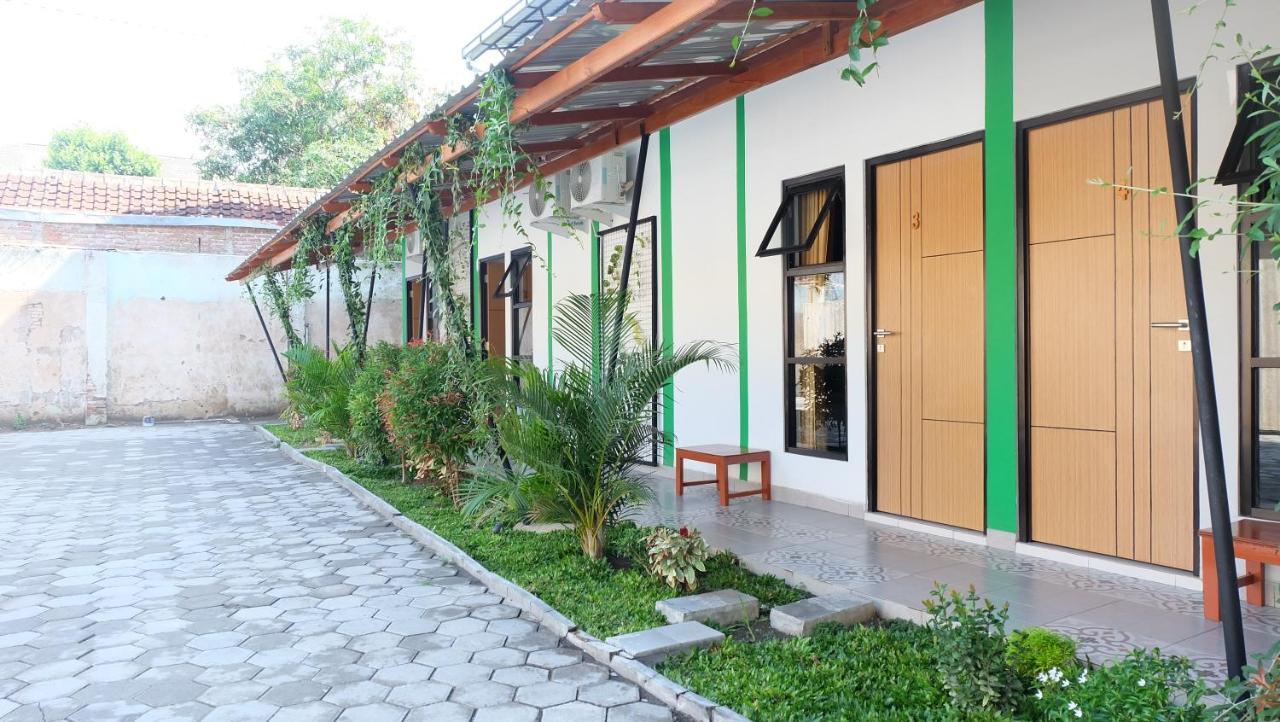 Hotel Jogja Kili Suci By Simply Homy Yogyakarta Exterior photo